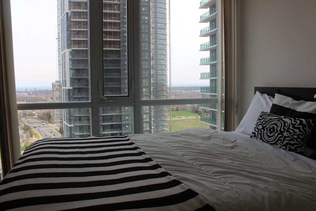 Elite Suites Mississauga Eksteriør billede